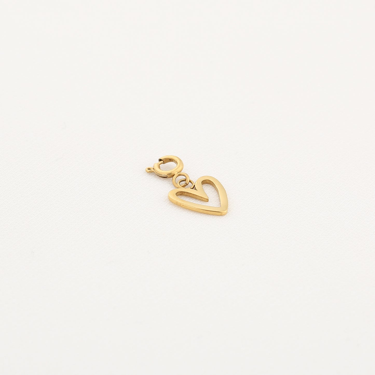 Open hart charm