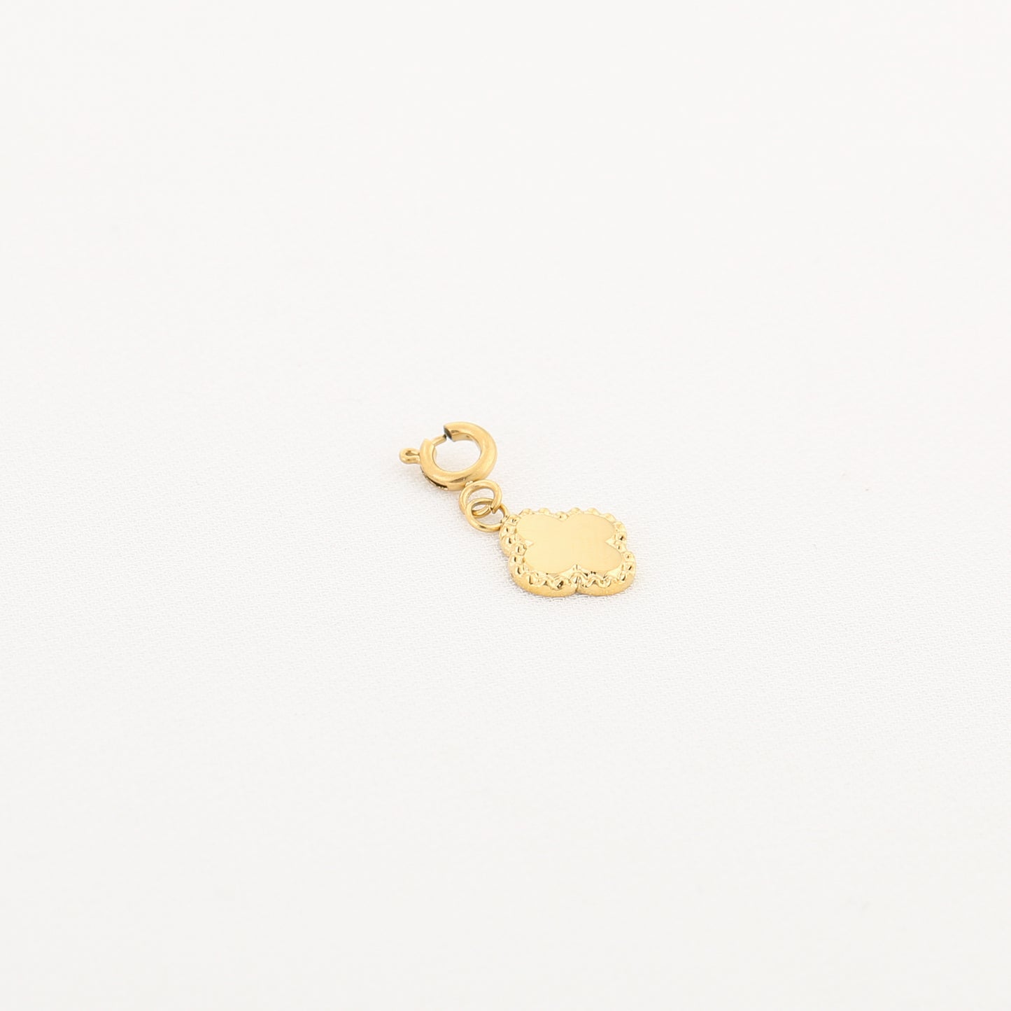 Gold van Cleef charm