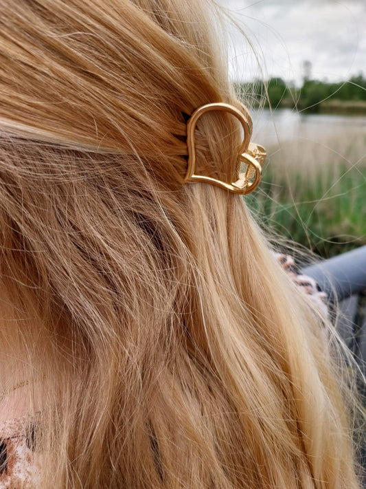 Love hairclip